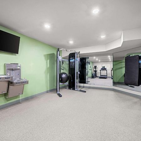 Woodspring Suites Dearborn Detroit מראה חיצוני תמונה