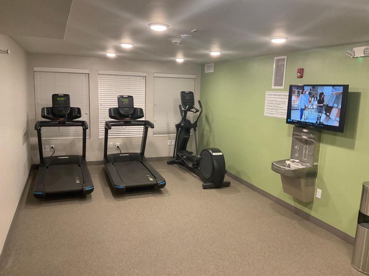 Woodspring Suites Dearborn Detroit מראה חיצוני תמונה