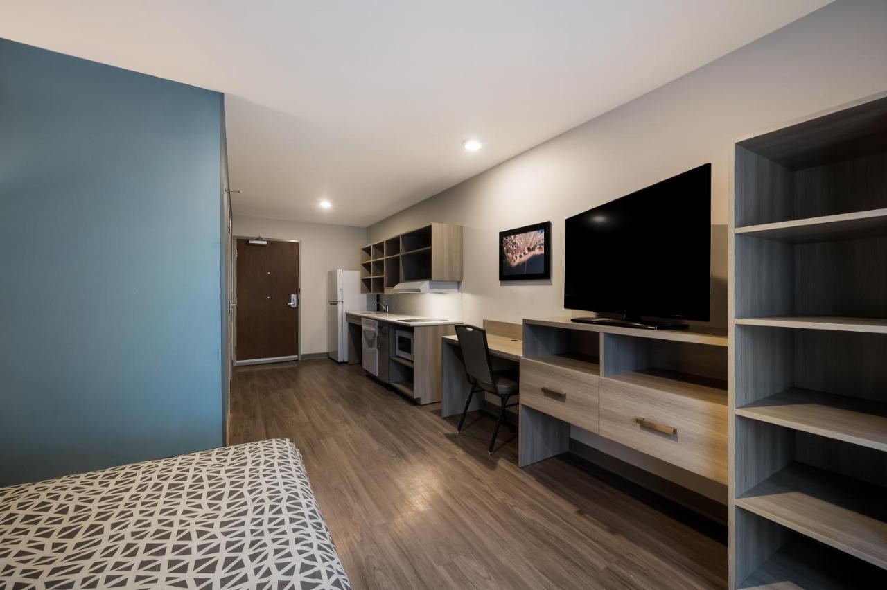 Woodspring Suites Dearborn Detroit מראה חיצוני תמונה