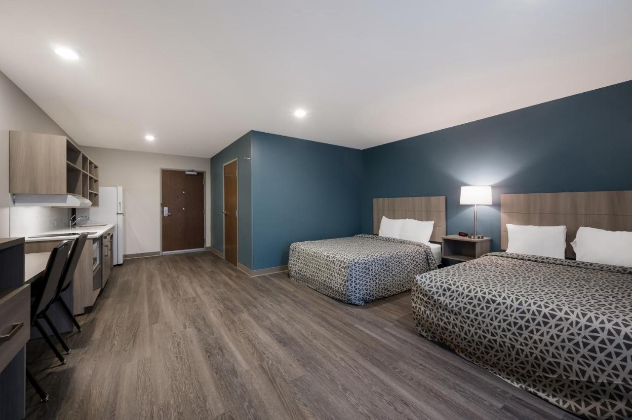 Woodspring Suites Dearborn Detroit מראה חיצוני תמונה